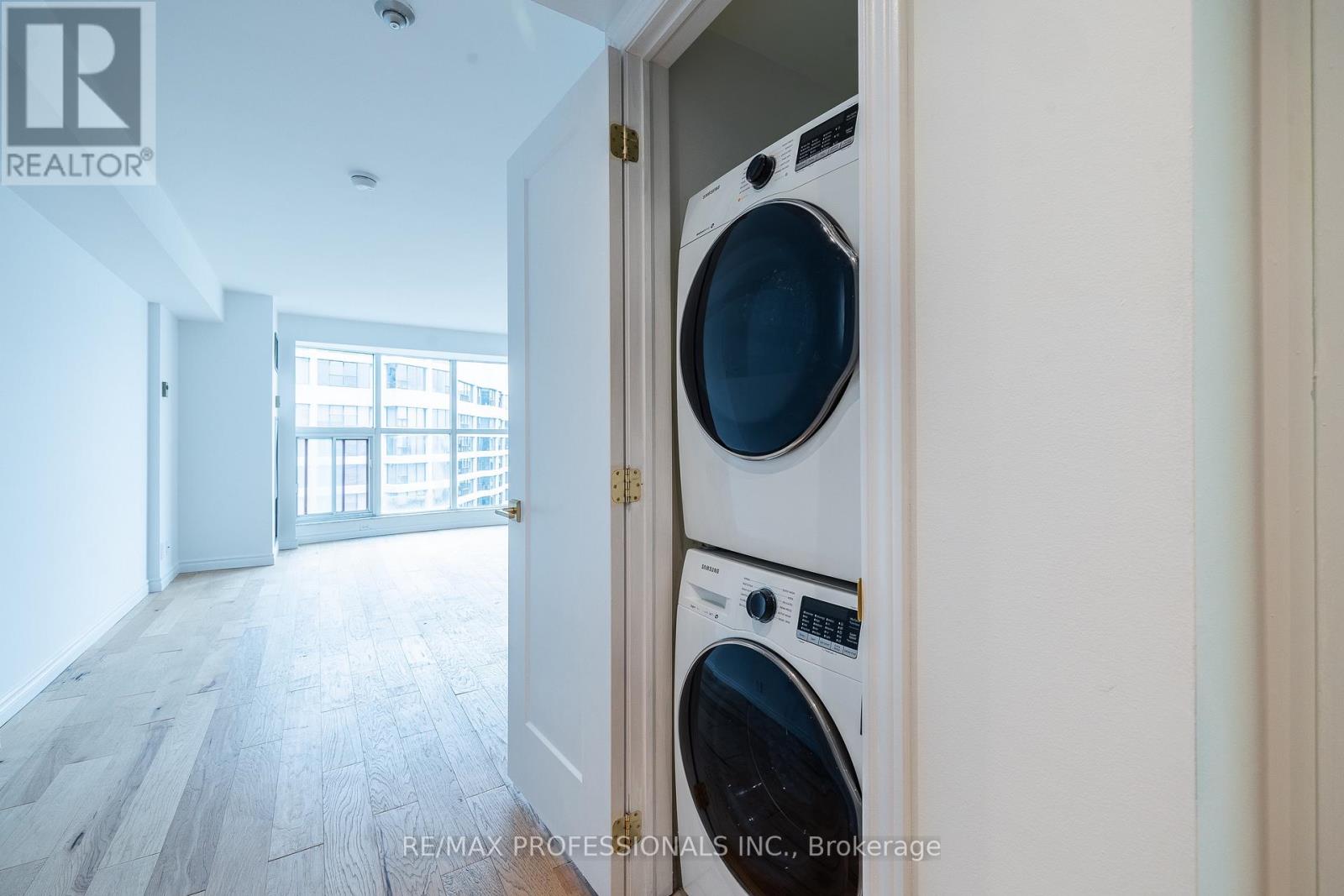 3703 - 77 Harbour Square, Toronto, Ontario  M5J 2S2 - Photo 22 - C12692164