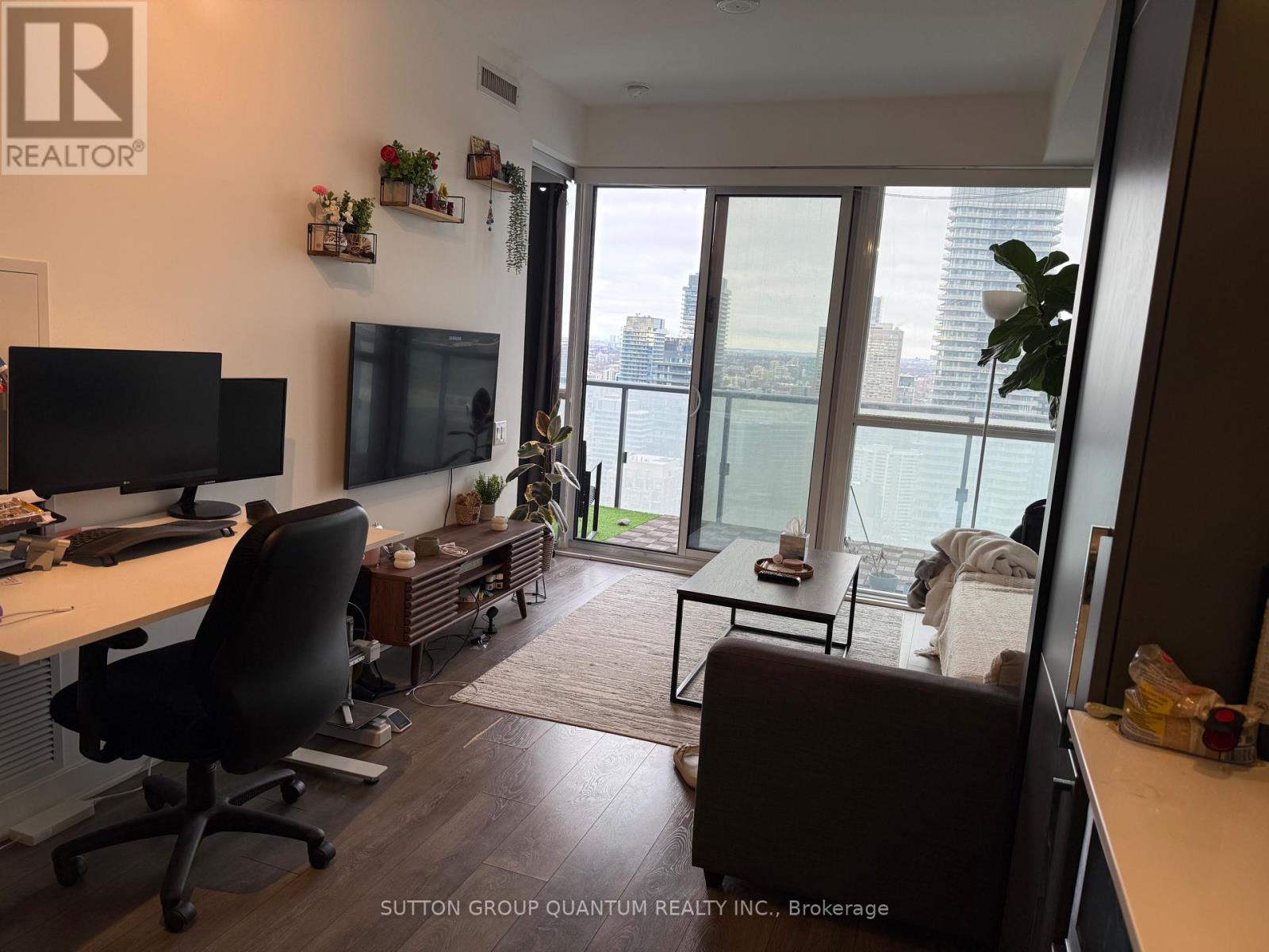 4705 - 15 Grenville Street, Toronto, Ontario  M4Y 0B9 - Photo 1 - C12692218