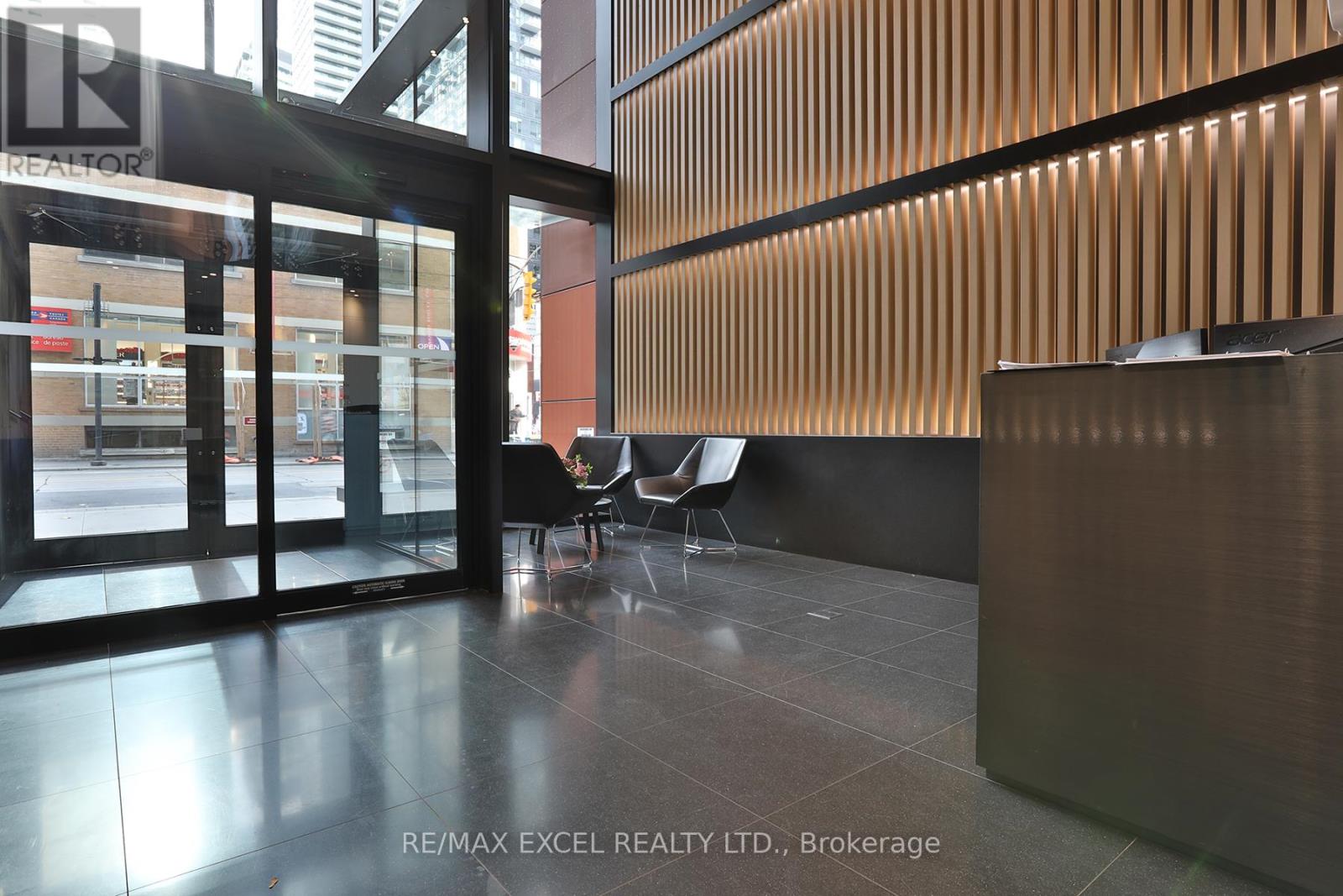 1407 - 357 King Street W, Toronto, Ontario  M5V 0S7 - Photo 17 - C12692224