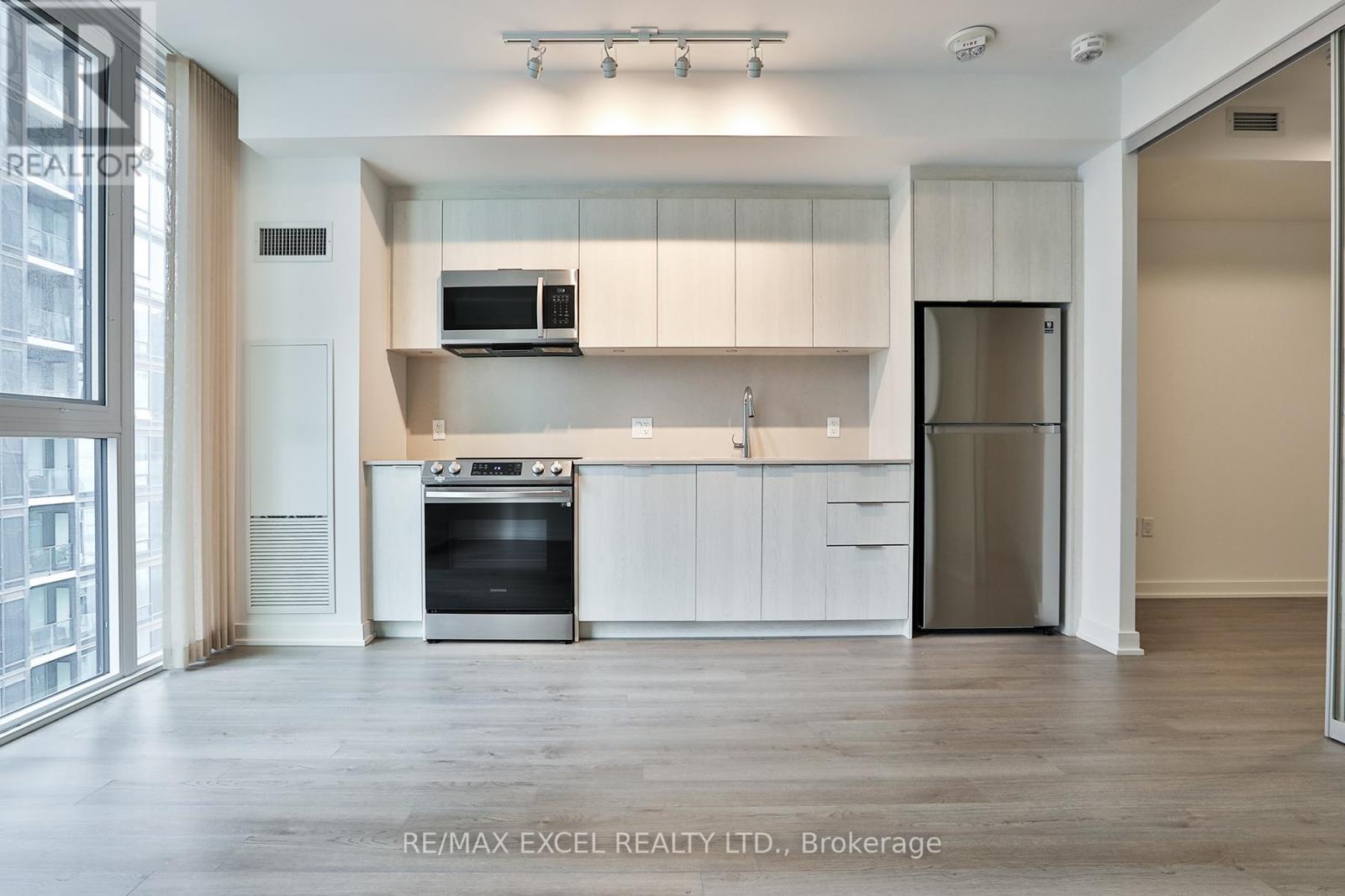 1407 - 357 King Street W, Toronto, Ontario  M5V 0S7 - Photo 9 - C12692224