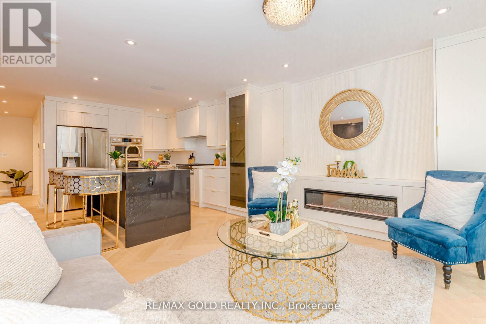 786 Euclid Avenue, Toronto, Ontario  M6G 2V4 - Photo 16 - C12692234