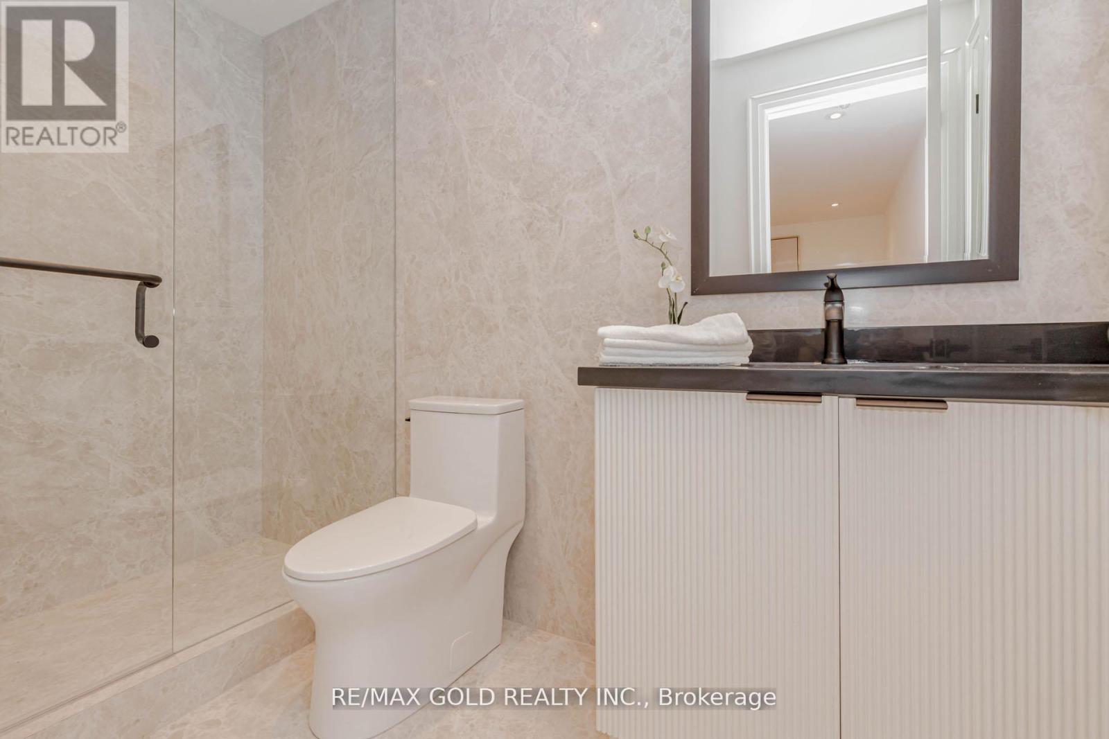 786 Euclid Avenue, Toronto, Ontario  M6G 2V4 - Photo 29 - C12692234