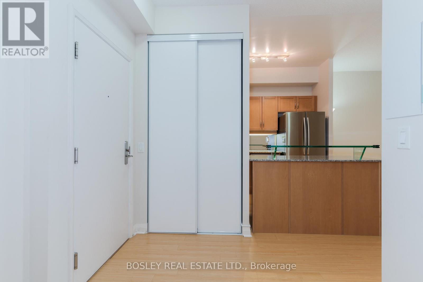 803 - 220 Victoria Street, Toronto, Ontario  M5B 2R6 - Photo 2 - C12692272