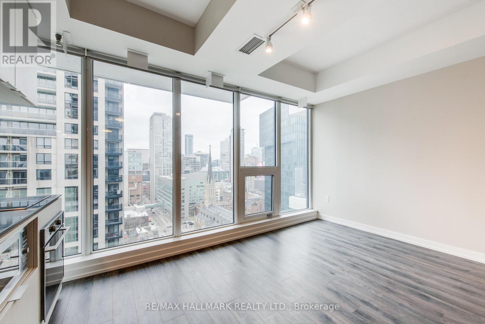 77 Shuter Street, Toronto, Ontario  M5B 0B8 - Photo 5 - C12692282