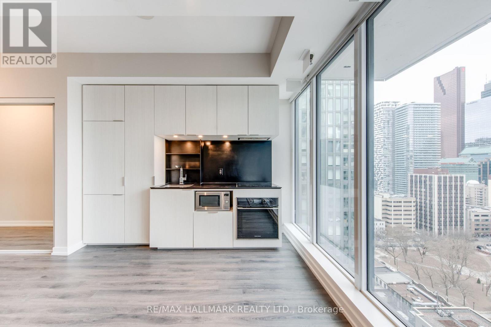 77 Shuter Street, Toronto, Ontario  M5B 0B8 - Photo 8 - C12692282