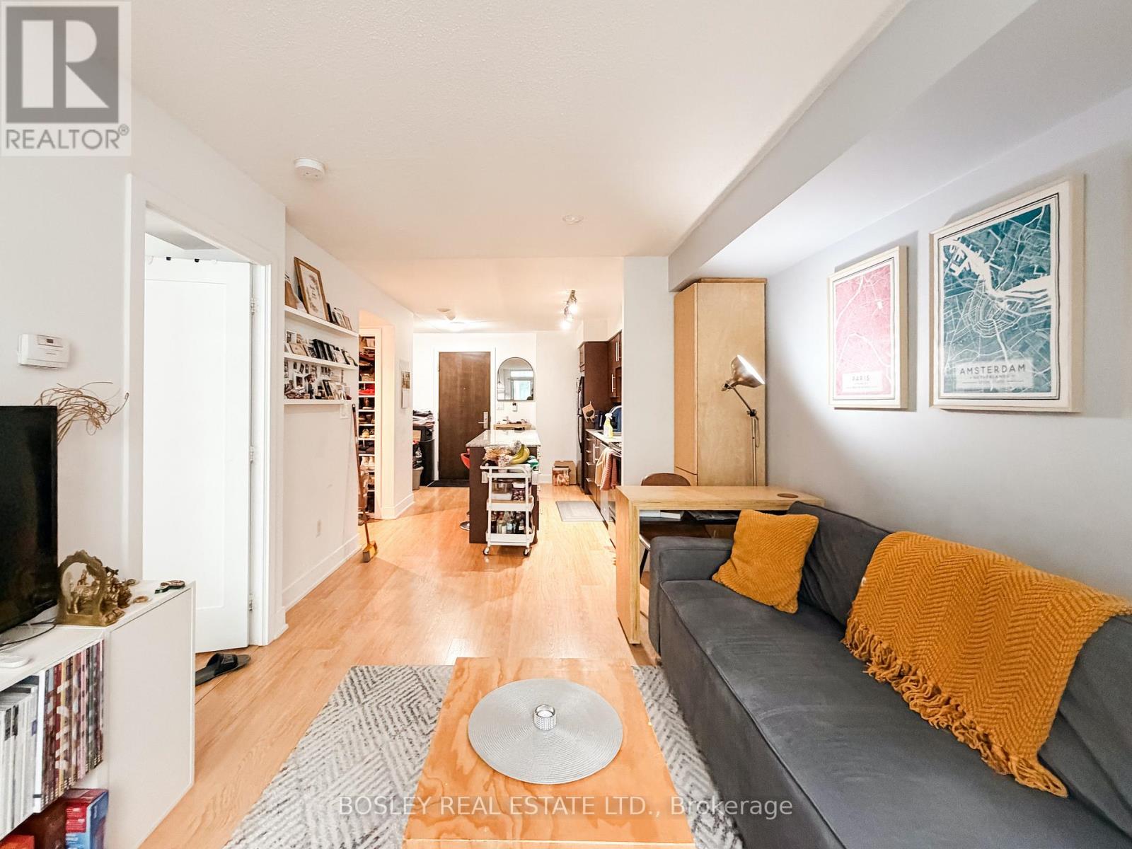 908 - 20 Blue Jays Way, Toronto, Ontario  M5V 3W6 - Photo 3 - C12692286