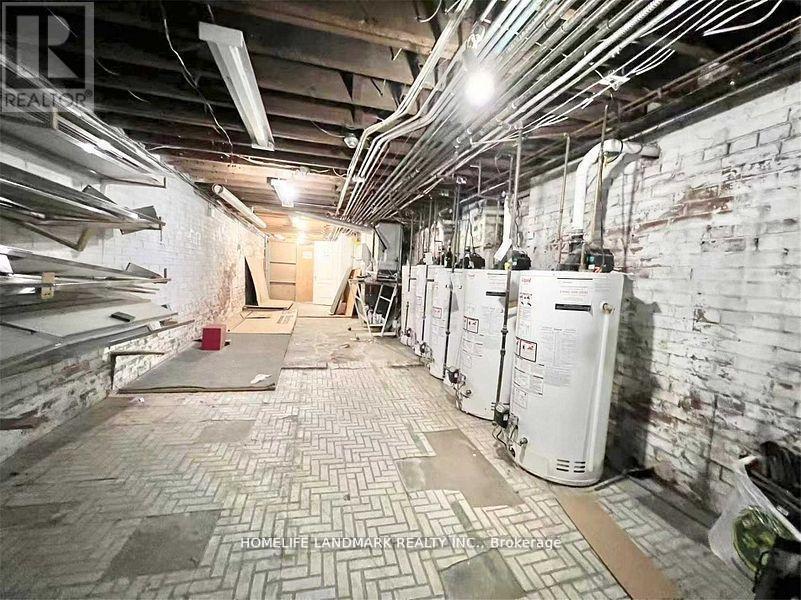 2473 Yonge Street, Toronto, Ontario  M4P 2H6 - Photo 4 - C12692350