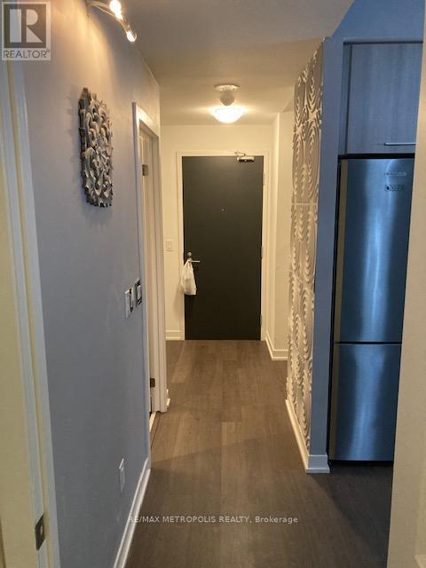 1302 - 105 George Street, Toronto, Ontario  M5A 0L4 - Photo 5 - C12692366