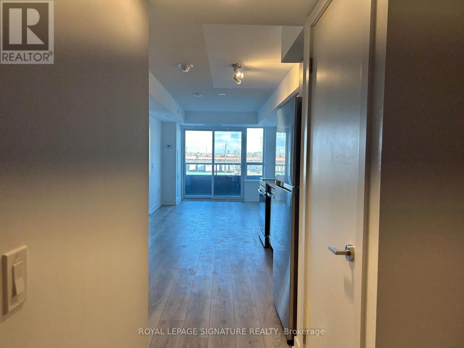 301 - 1455 Celebration Drive, Pickering, Ontario  L1W 1L8 - Photo 2 - E12692278