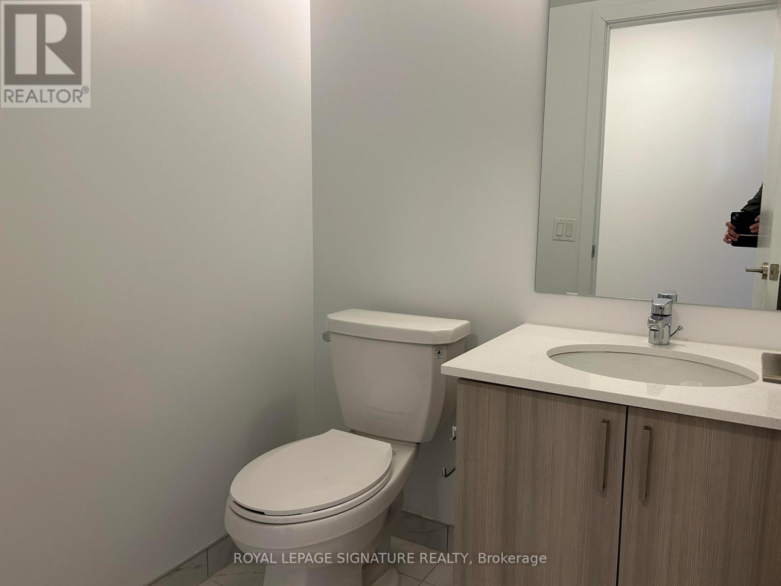 301 - 1455 Celebration Drive, Pickering, Ontario  L1W 1L8 - Photo 6 - E12692278