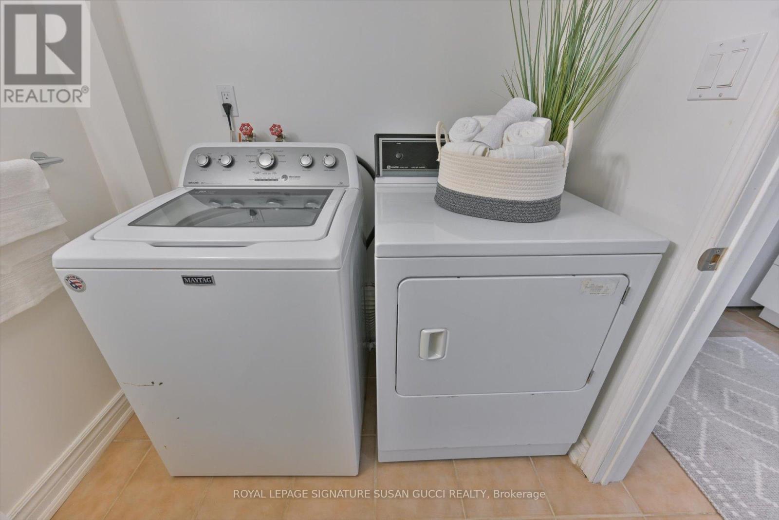 257 Lumsden Avenue, Toronto, Ontario  M4C 2K7 - Photo 32 - E12692338