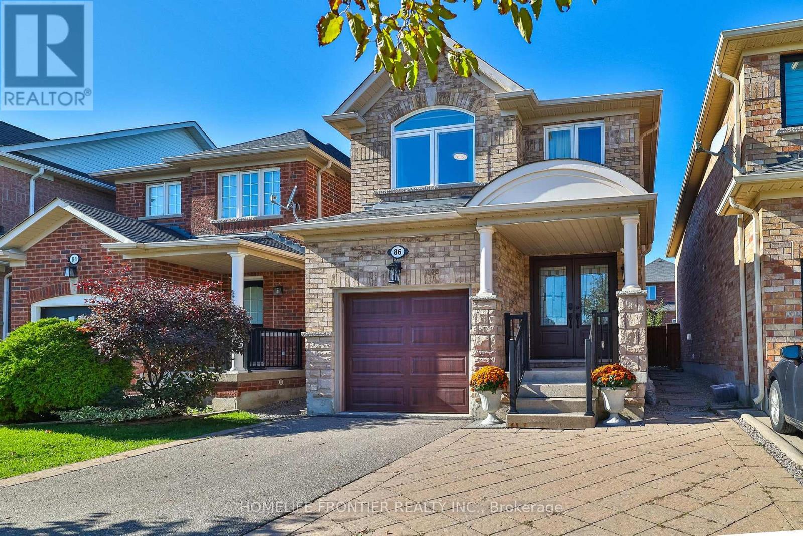 86 VENICE GATE DRIVE, Vaughan, Ontario