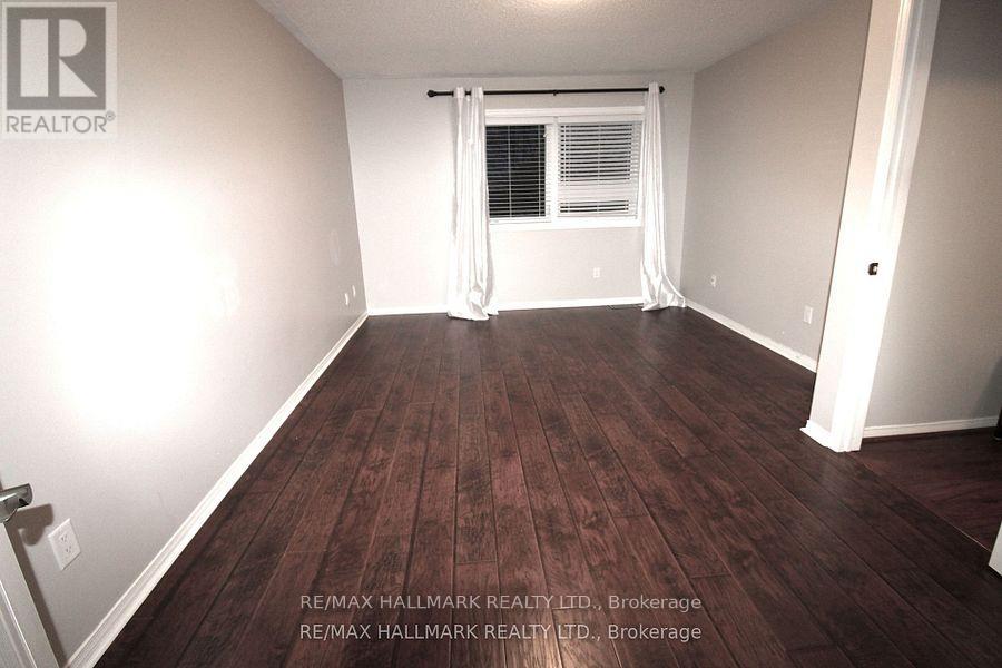 20 Brown Street, Barrie (Ardagh), Ontario  L4N 7V8 - Photo 14 - S12692262