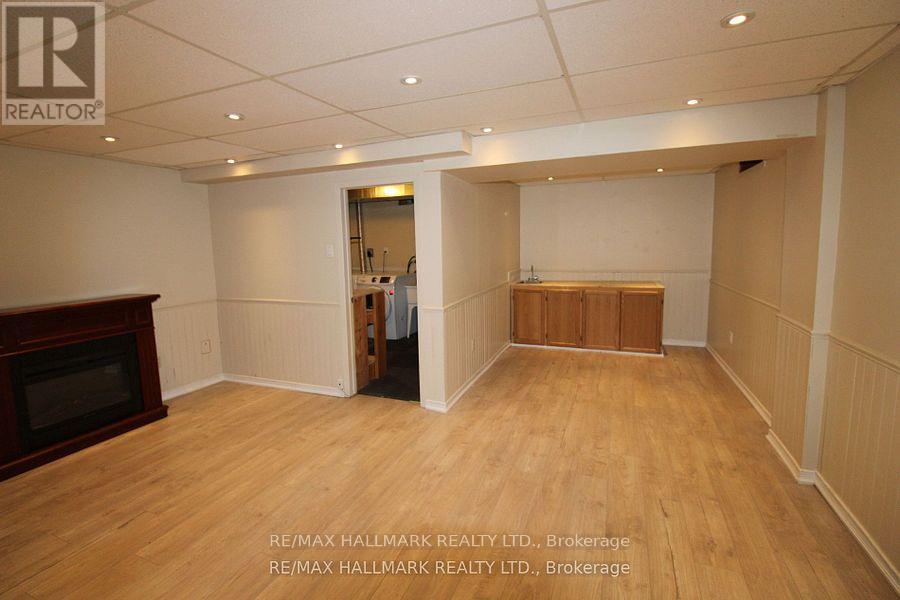 20 Brown Street, Barrie (Ardagh), Ontario  L4N 7V8 - Photo 19 - S12692262