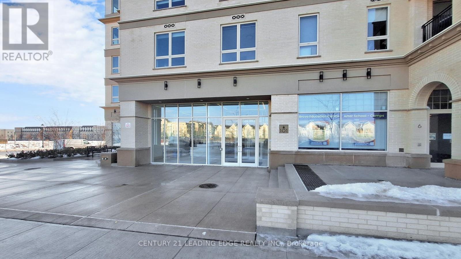 Ph19 - 101 Cathedral High Street, Markham, Ontario  L6C 0P1 - Photo 3 - N12688192