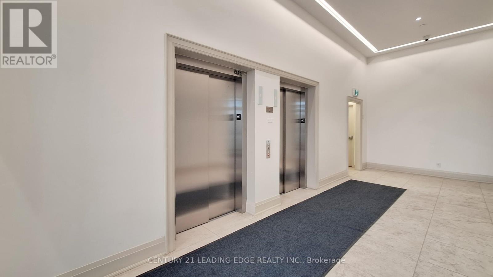 Ph19 - 101 Cathedral High Street, Markham, Ontario  L6C 0P1 - Photo 6 - N12688192