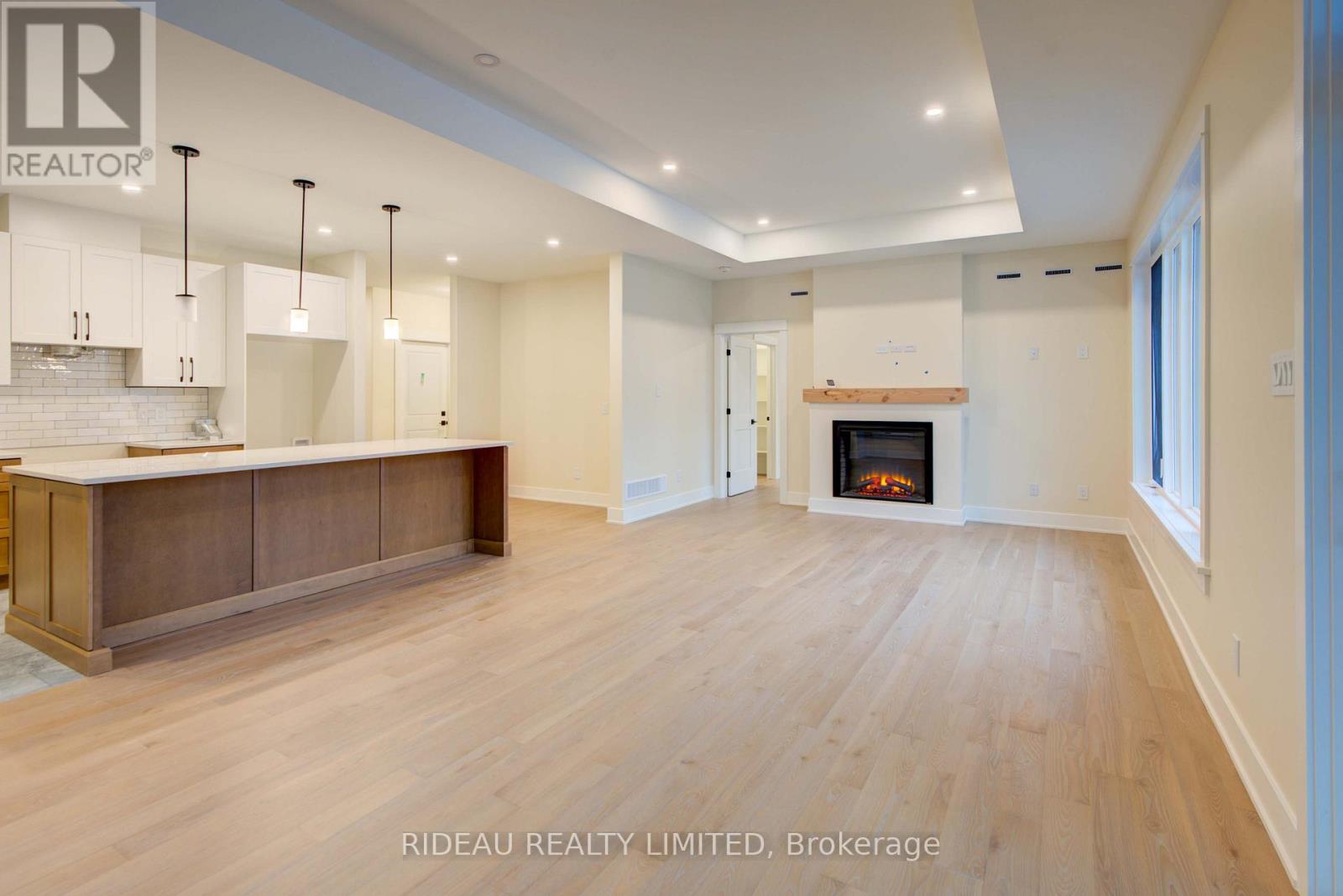 138 Shelter Cove Drive, Westport, Ontario  K0G 1X0 - Photo 12 - X12314924