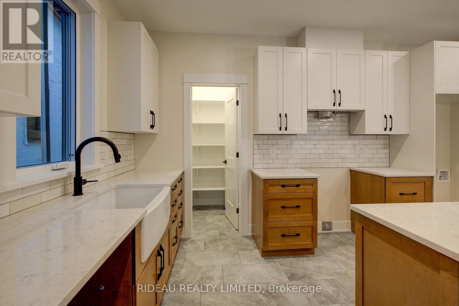 138 Shelter Cove Drive, Westport, Ontario  K0G 1X0 - Photo 11 - X12314924