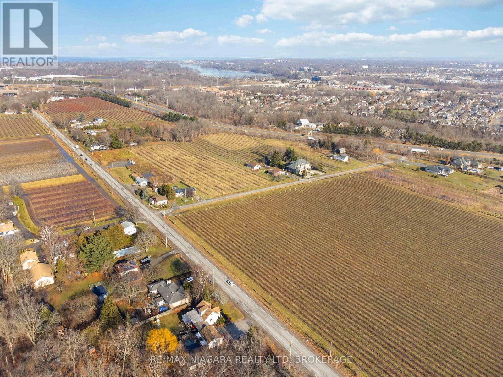 1671 Third Street Louth Street, St. Catharines, Ontario  L2R 6P9 - Photo 38 - X12690706