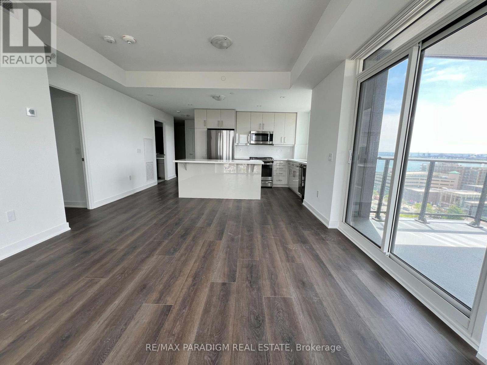 1207 - 2007 James Street, Burlington, Ontario  L7R 0G7 - Photo 4 - W12692182