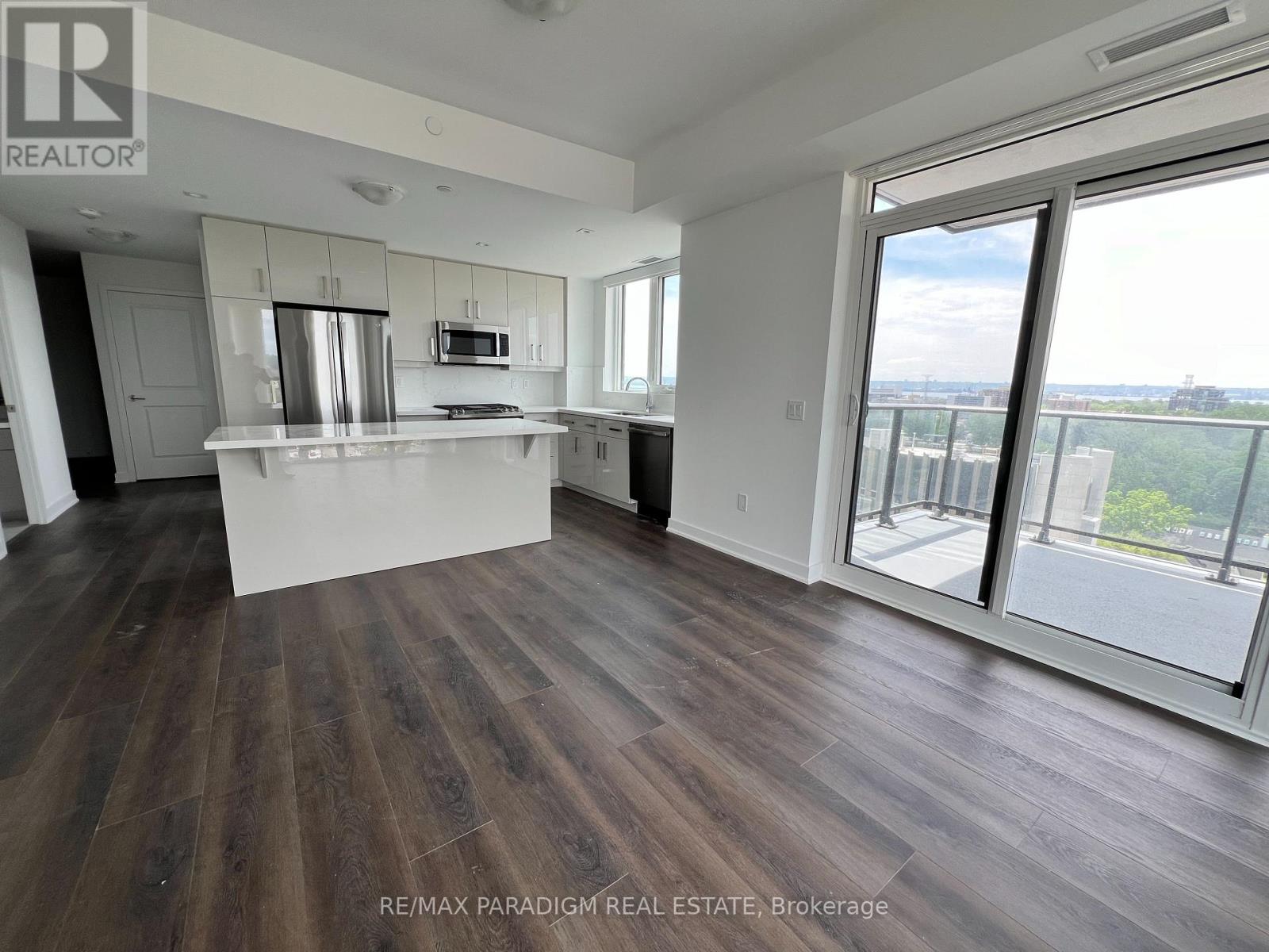 1207 - 2007 James Street, Burlington, Ontario  L7R 0G7 - Photo 5 - W12692182