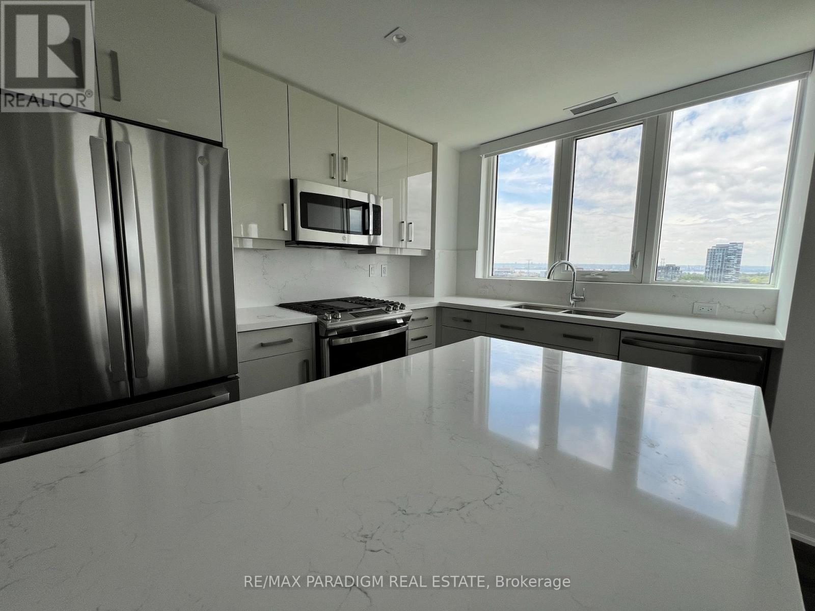 1207 - 2007 James Street, Burlington, Ontario  L7R 0G7 - Photo 7 - W12692182