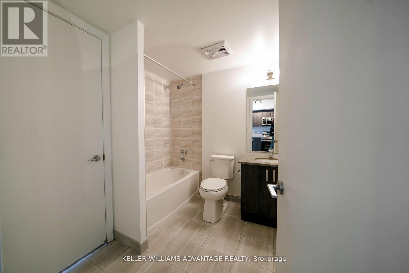 415 - 556 Marlee Avenue, Toronto, Ontario  M6B 3J3 - Photo 11 - W12692238