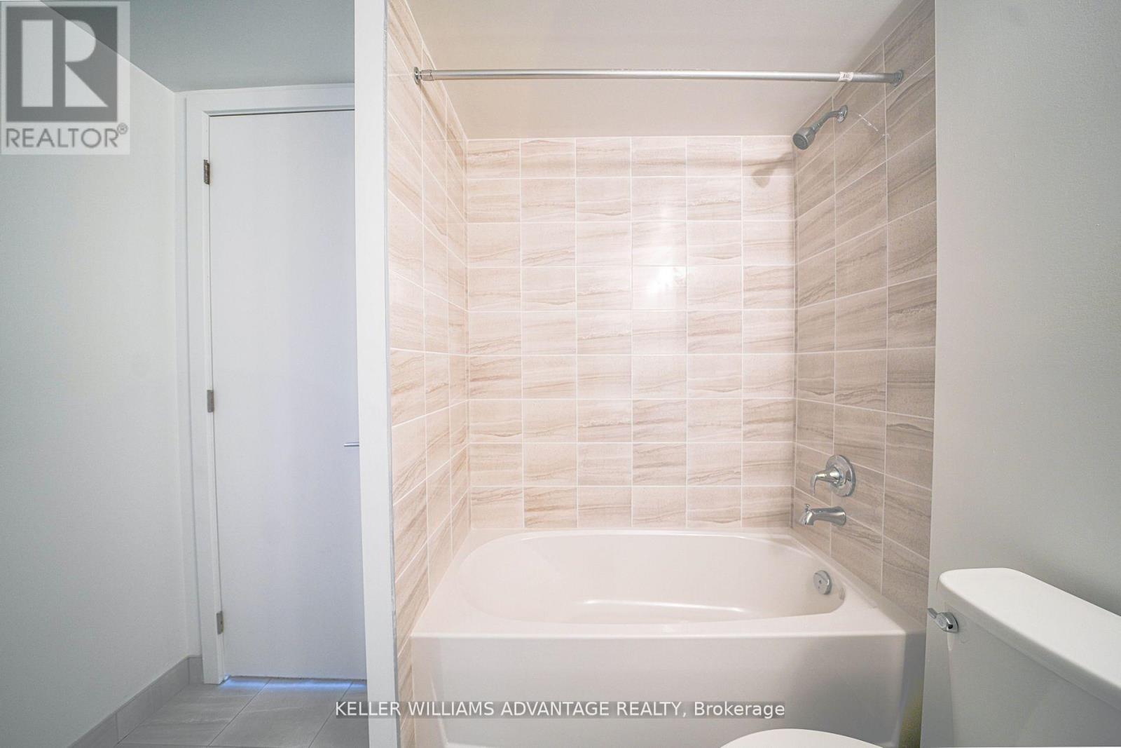 415 - 556 Marlee Avenue, Toronto, Ontario  M6B 3J3 - Photo 12 - W12692238