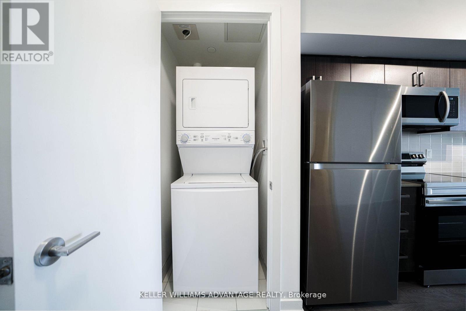 415 - 556 Marlee Avenue, Toronto, Ontario  M6B 3J3 - Photo 18 - W12692238