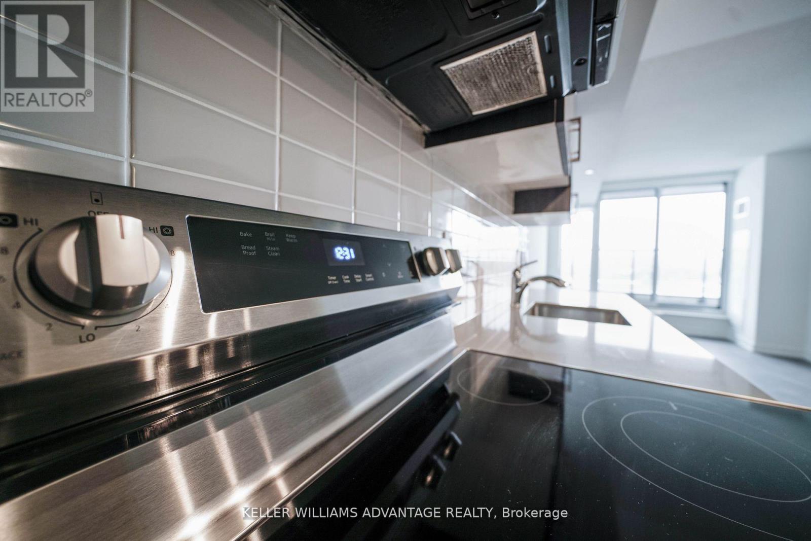 415 - 556 Marlee Avenue, Toronto, Ontario  M6B 3J3 - Photo 3 - W12692238