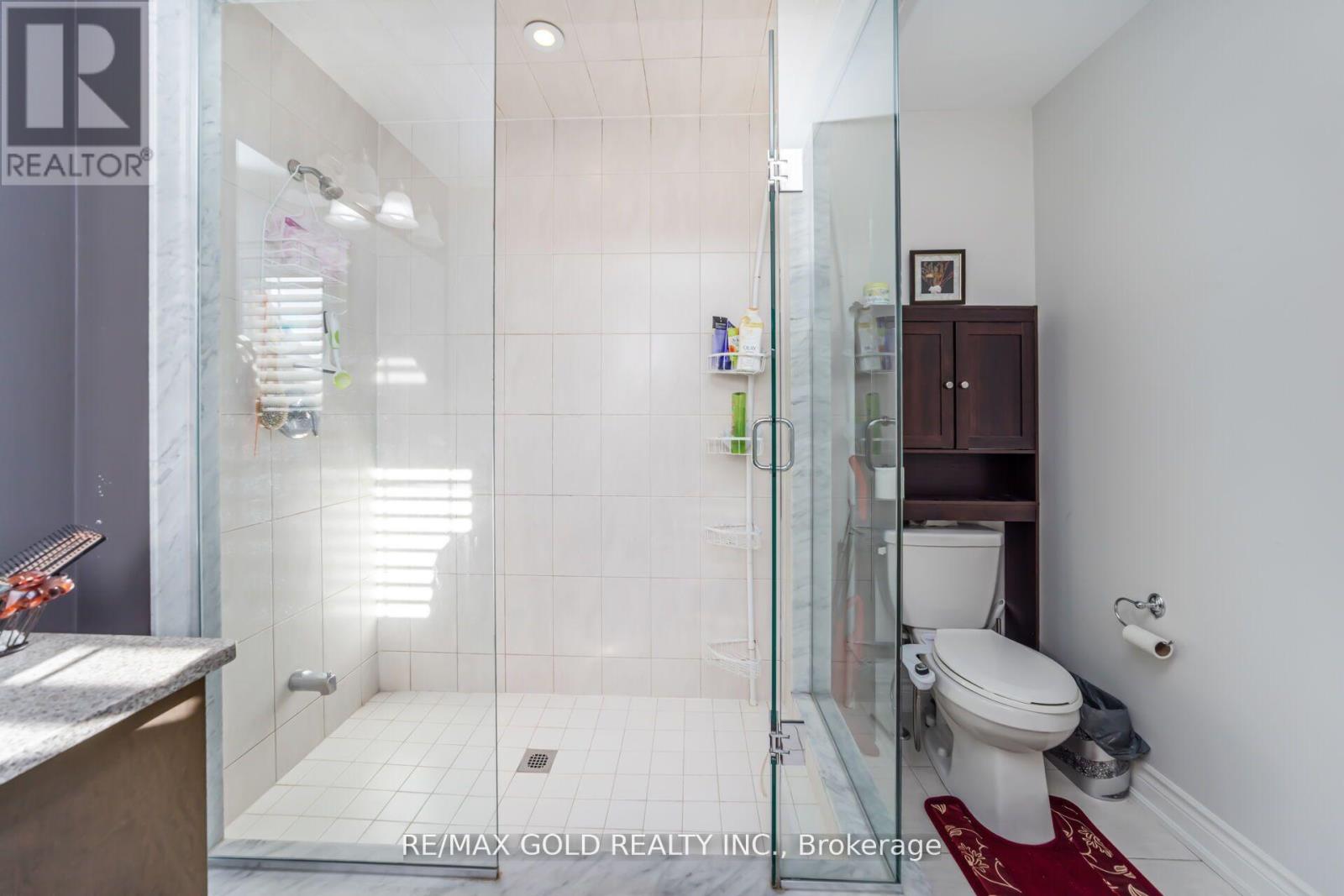 6 Ayrshire Court, Brampton, Ontario  L6Z 0G6 - Photo 18 - W12692268