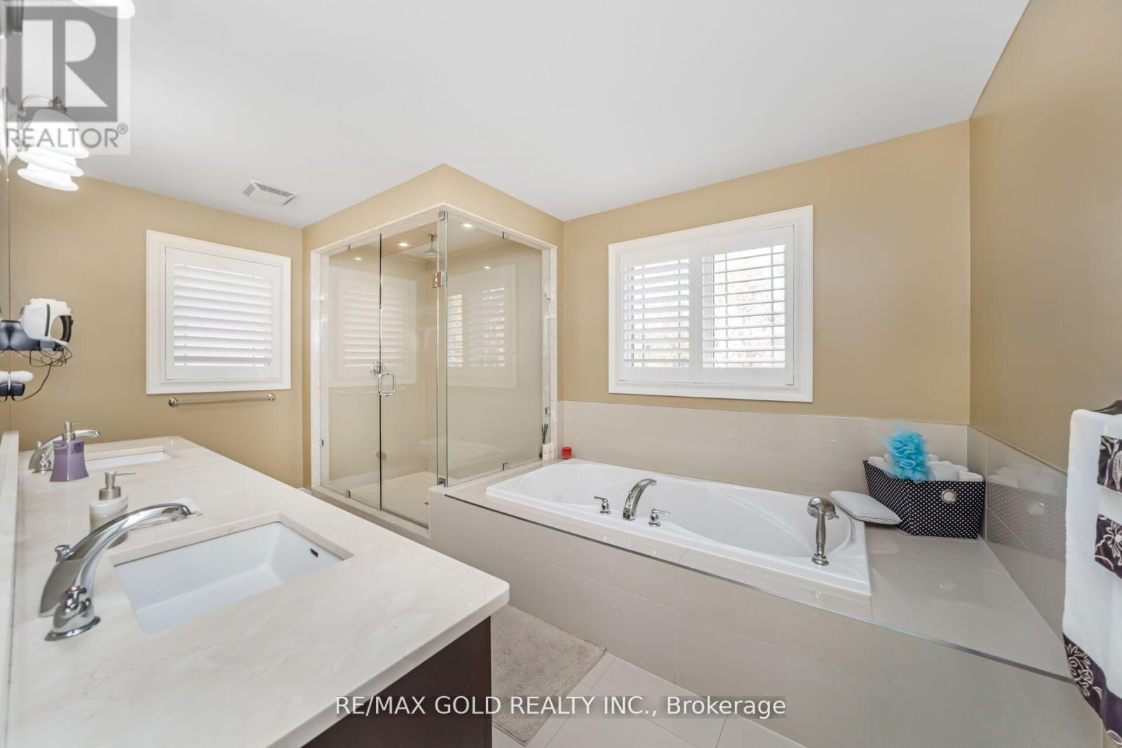 6 Ayrshire Court, Brampton, Ontario  L6Z 0G6 - Photo 31 - W12692268