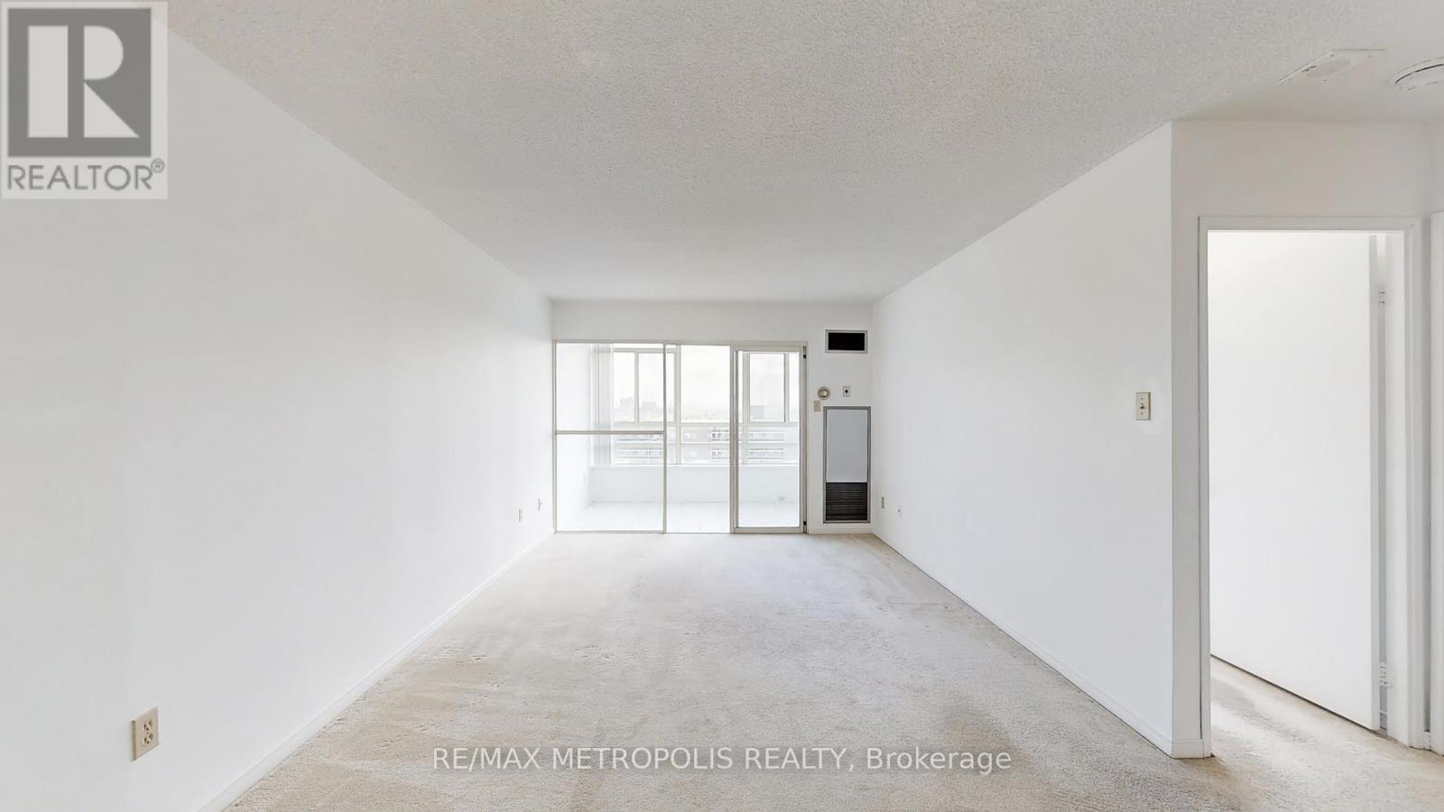 1609 - 75 King Street E, Mississauga, Ontario  L5A 4G5 - Photo 4 - W12692328