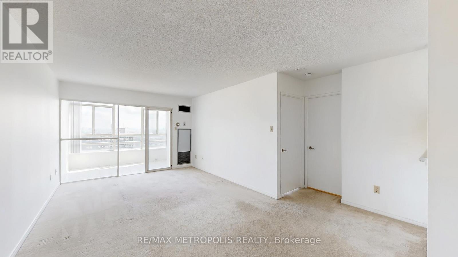 1609 - 75 King Street E, Mississauga, Ontario  L5A 4G5 - Photo 5 - W12692328