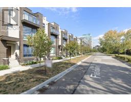31 - 26 FIELDWAY ROAD, Toronto, Ontario