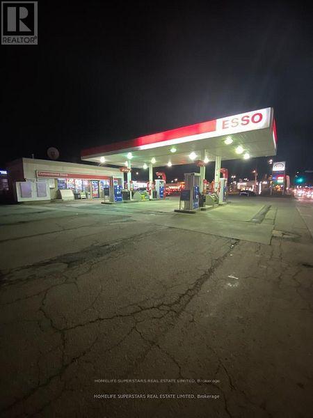 8214 Lundy's  Lane E, Niagara Falls, Ontario  L2H 0L4 - Photo 13 - X12692280