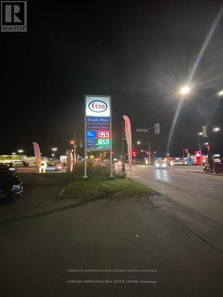 8214 Lundy's  Lane E, Niagara Falls, Ontario  L2H 0L4 - Photo 14 - X12692280