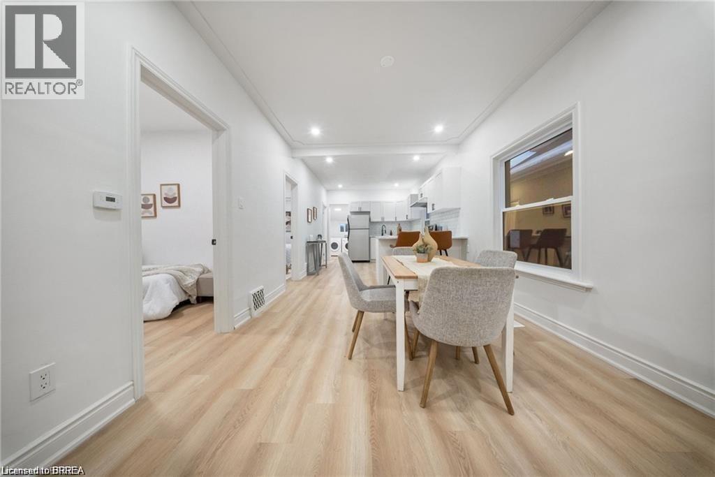 12 Carlyle Street, Brantford, Ontario  N3T 2C1 - Photo 4 - 40798177