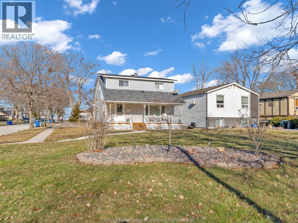 MLS# 26000997: 8060 HANDY, Windsor, Canada