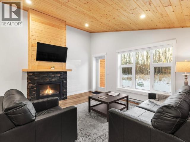 34 Takhini Meadows Drive, Whitehorse North, Yukon  Y1A 7A2 - Photo 31 - 17030