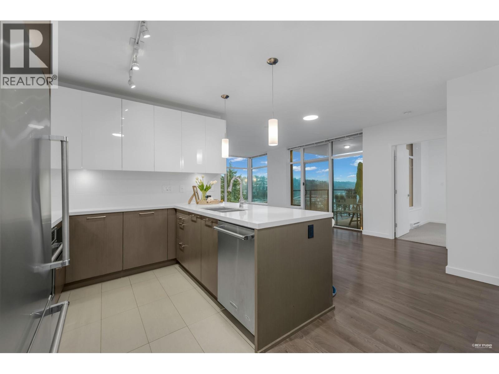 1707 3080 Lincoln Avenue, Coquitlam, British Columbia  V3B 0L9 - Photo 3 - R3078284