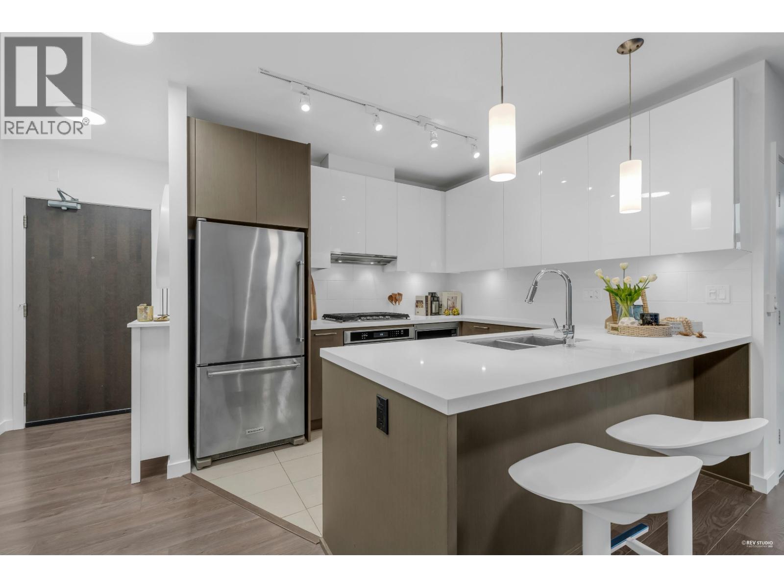 1707 3080 Lincoln Avenue, Coquitlam, British Columbia  V3B 0L9 - Photo 2 - R3078284