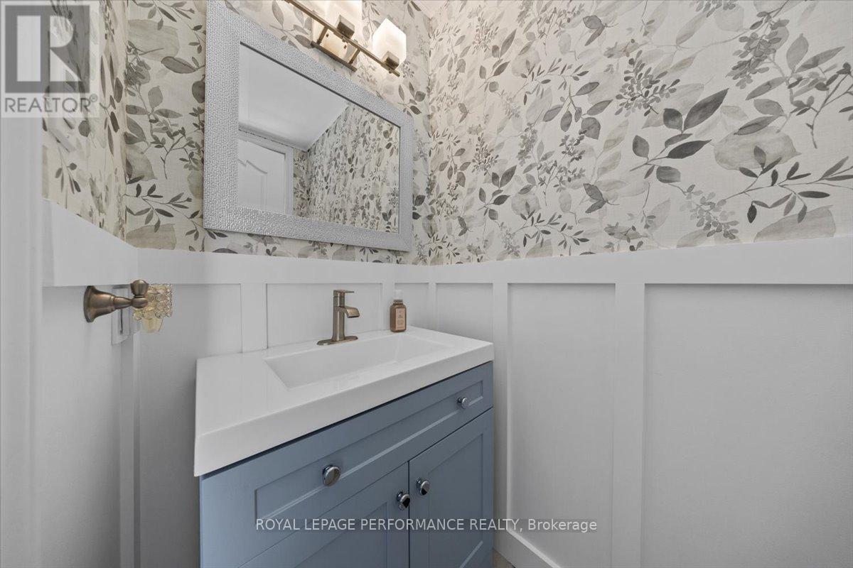 416 Rochefort Circle, Ottawa, Ontario  K4A 0M8 - Photo 4 - X12692376