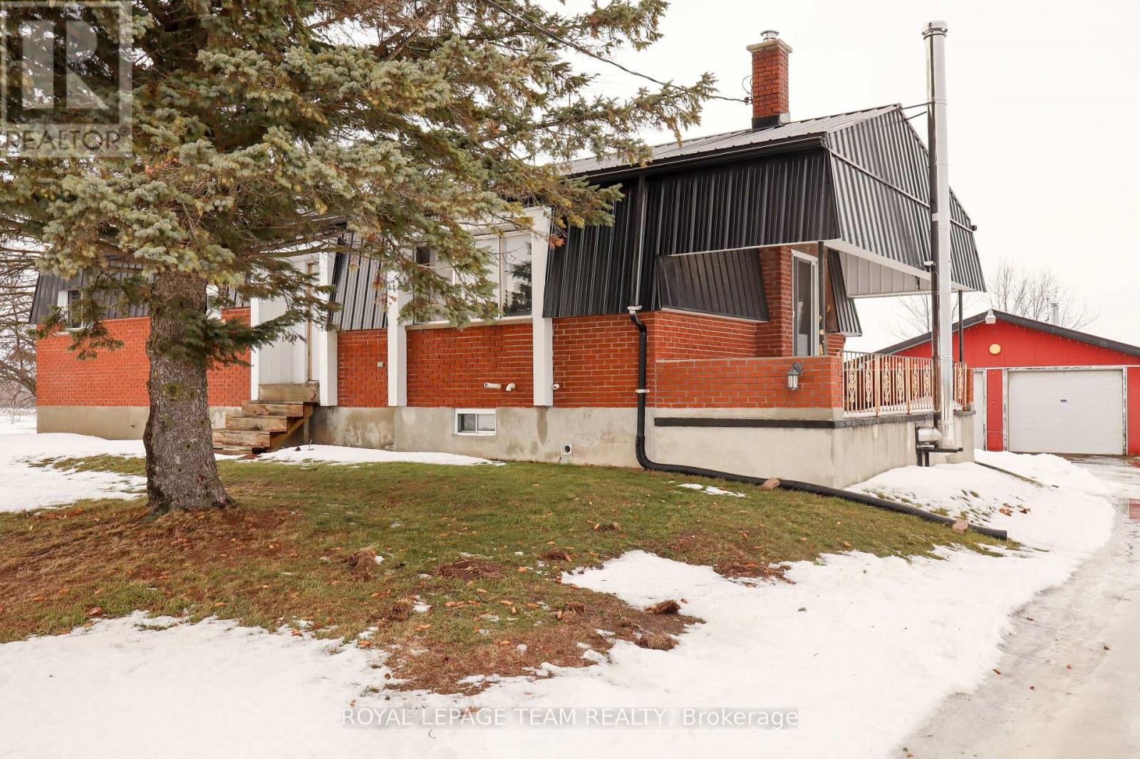 12121 Liscumb Road, North Dundas, Ontario  K0C 2K0 - Photo 37 - X12692396