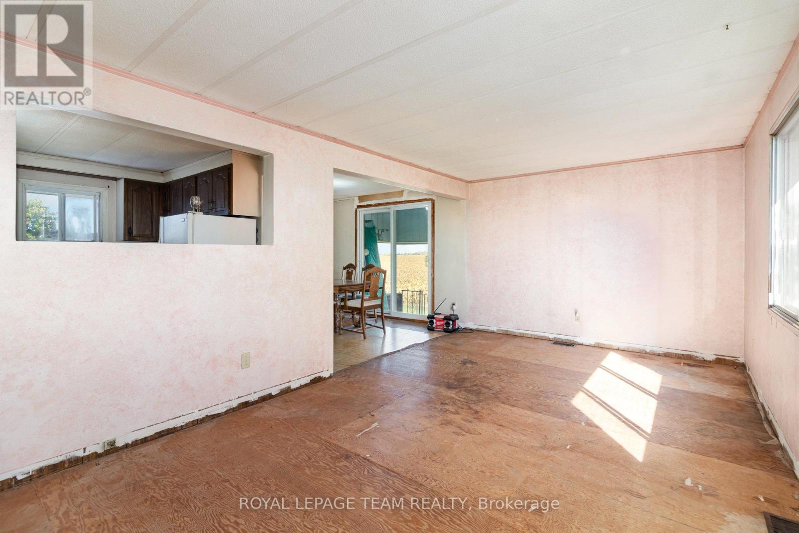 12121 Liscumb Road, North Dundas, Ontario  K0C 2K0 - Photo 8 - X12692396