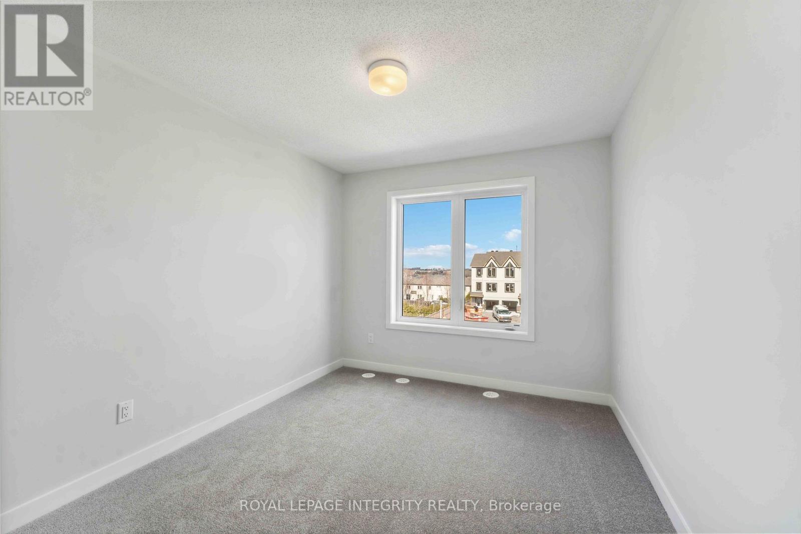 792 Kinstead Private, Ottawa, Ontario  K2S 3B3 - Photo 33 - X12692466