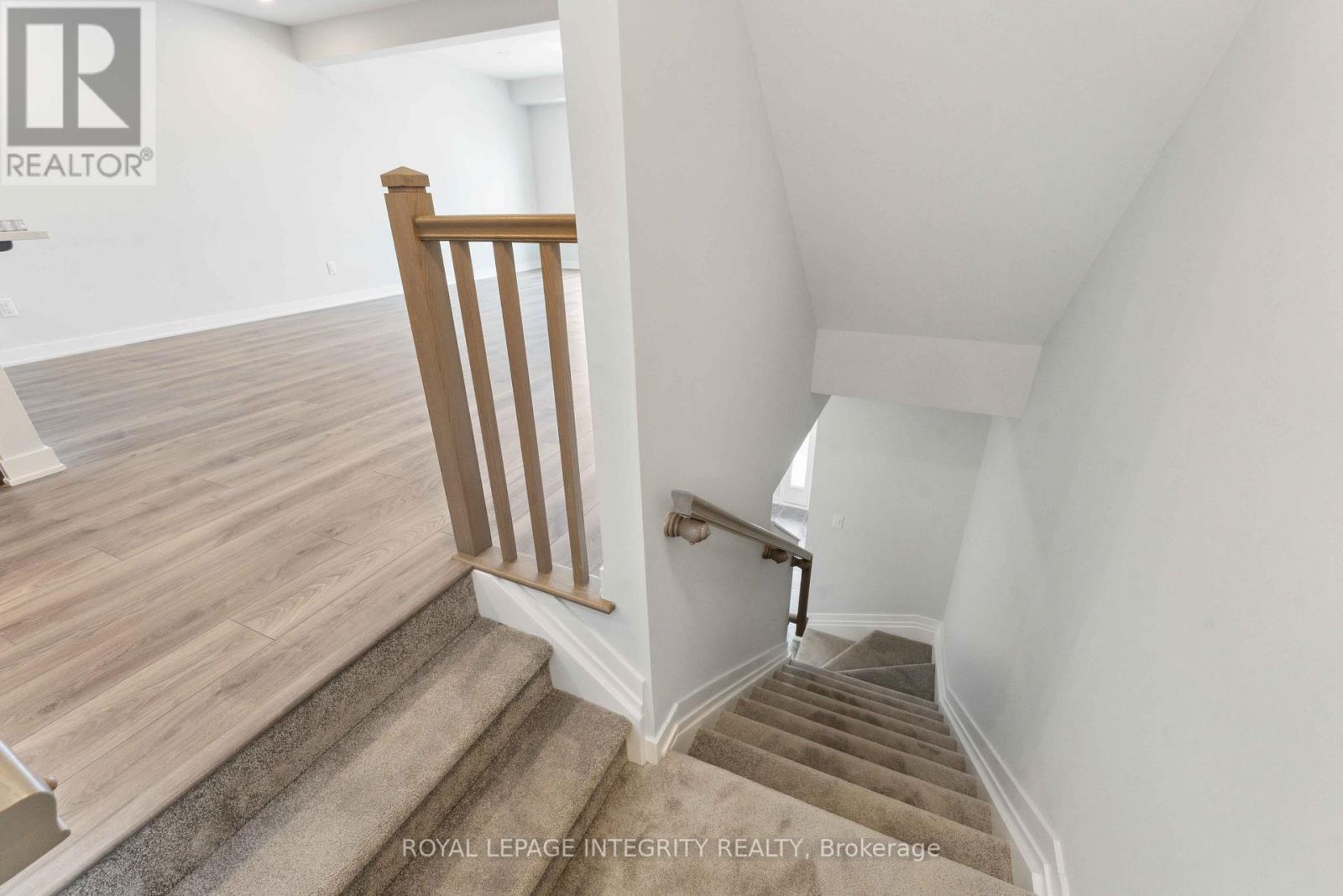 792 Kinstead Private, Ottawa, Ontario  K2S 3B3 - Photo 4 - X12692466