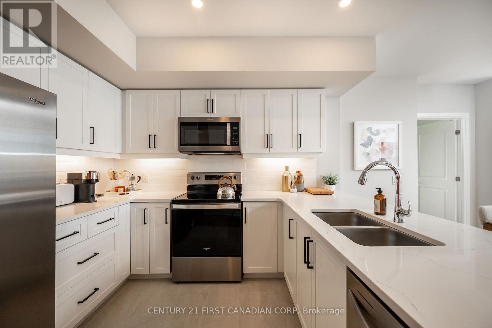 1303 - 4286 King Street, Kitchener, Ontario  N2P 2E9 - Photo 14 - X12692392