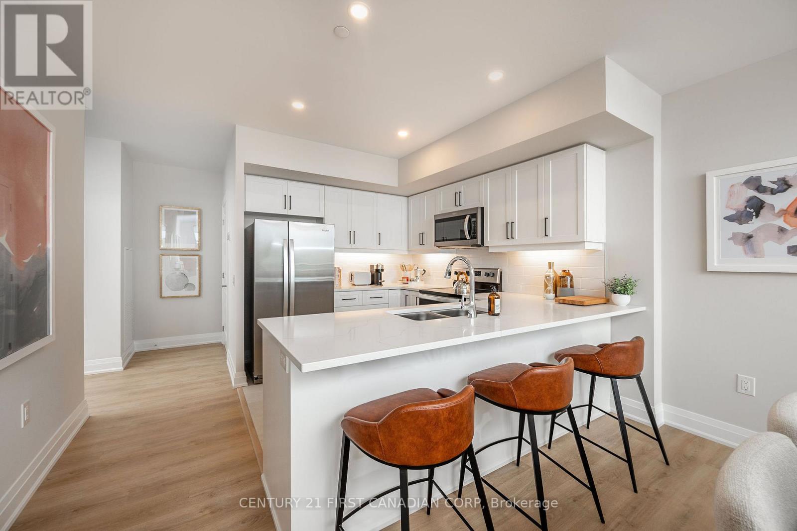 1303 - 4286 King Street, Kitchener, Ontario  N2P 2E9 - Photo 15 - X12692392