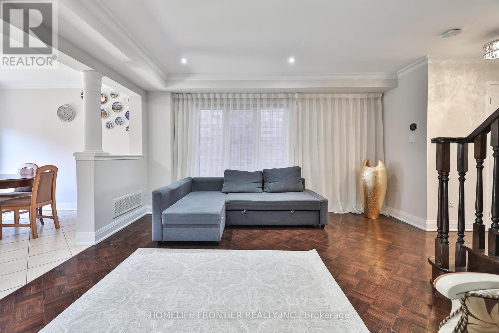 86 Venice Gate Drive, Vaughan, Ontario  L4H 0E7 - Photo 11 - N12692150